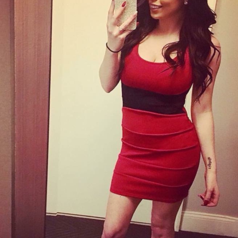 RED & BLACK BODYCON DRESS
